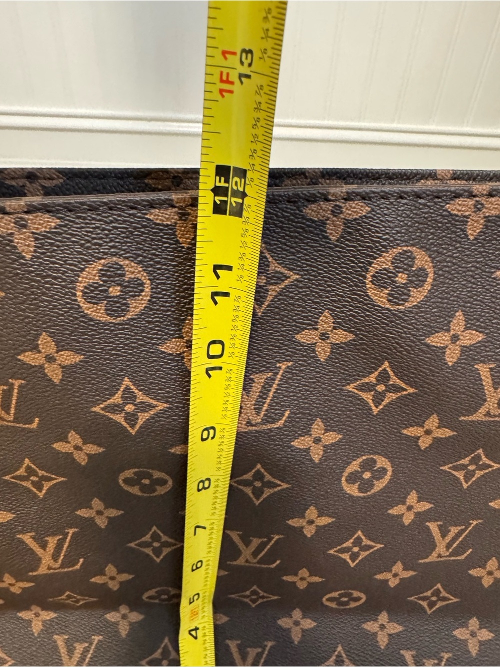 *NWOT* Designer Inspired Brown Monogram Shoulder Bag - Picture 11 of 11